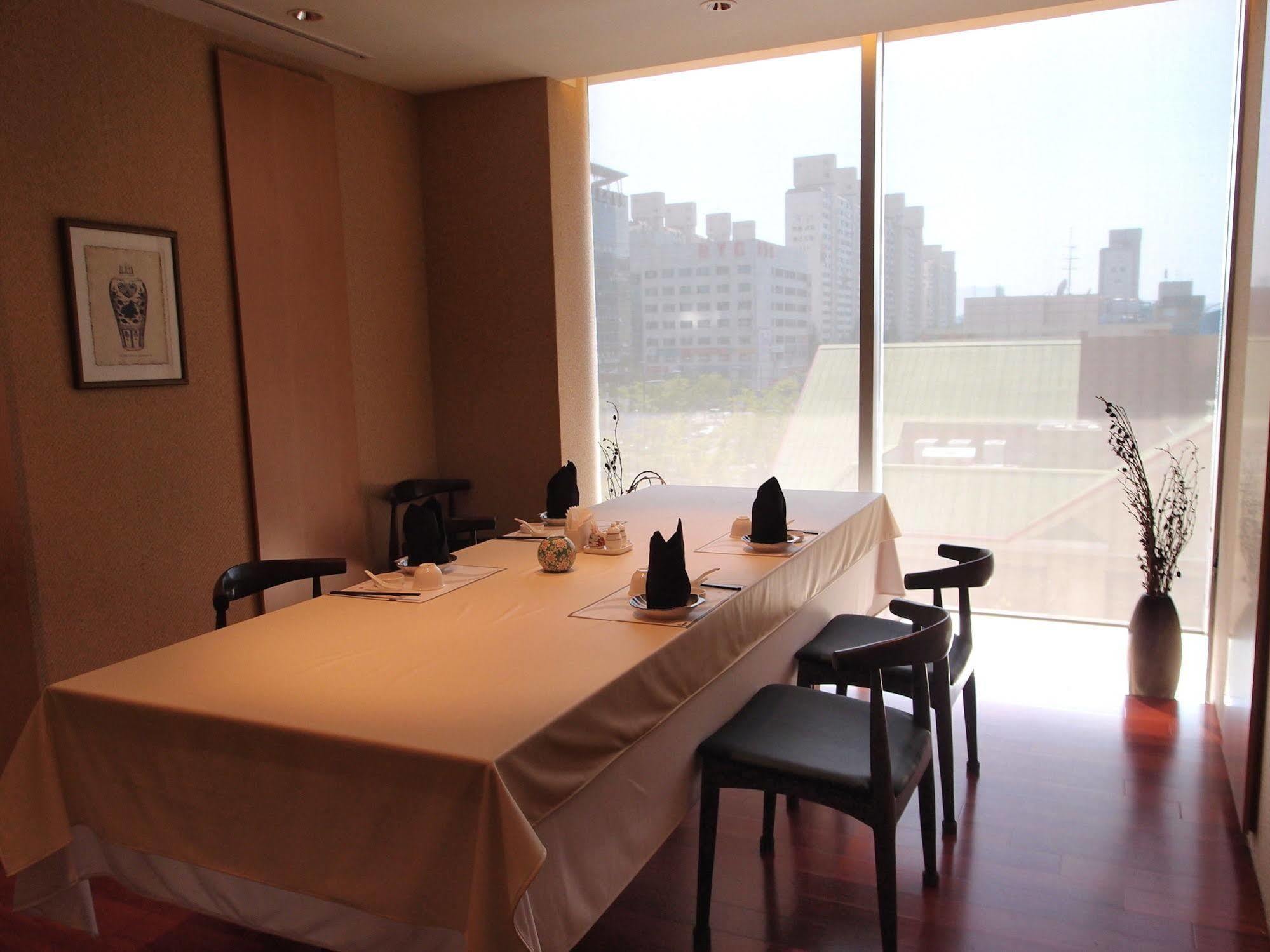 Ramada Plaza By Wyndham Gwangju Hotel Kvangdzsu Kültér fotó